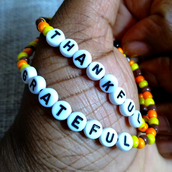 Thankful, grateful Thanksgiving holiday bracelets - Picture 1 of 1